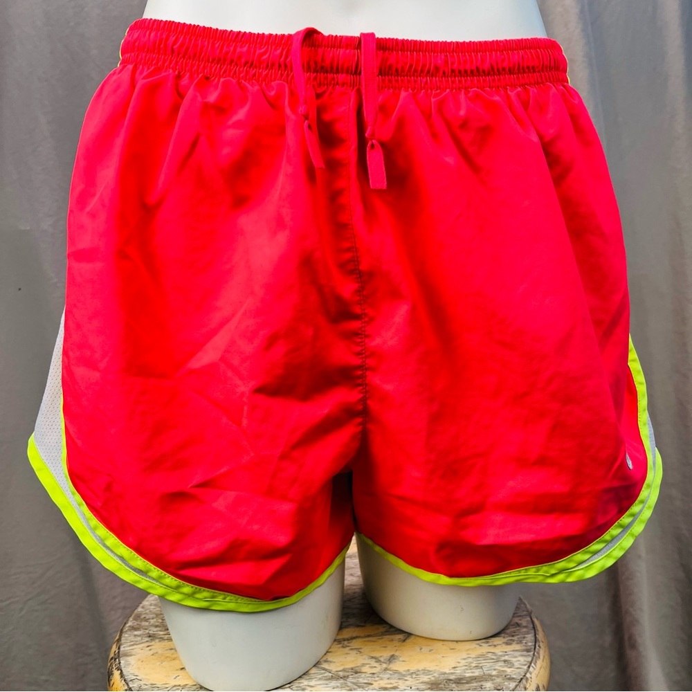 x Nike Running Shorts Women Orange Size M Lined Dri Fit Draw String hi visibilit